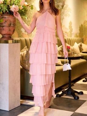 NWT Tiered Ruffle Maxi Dress